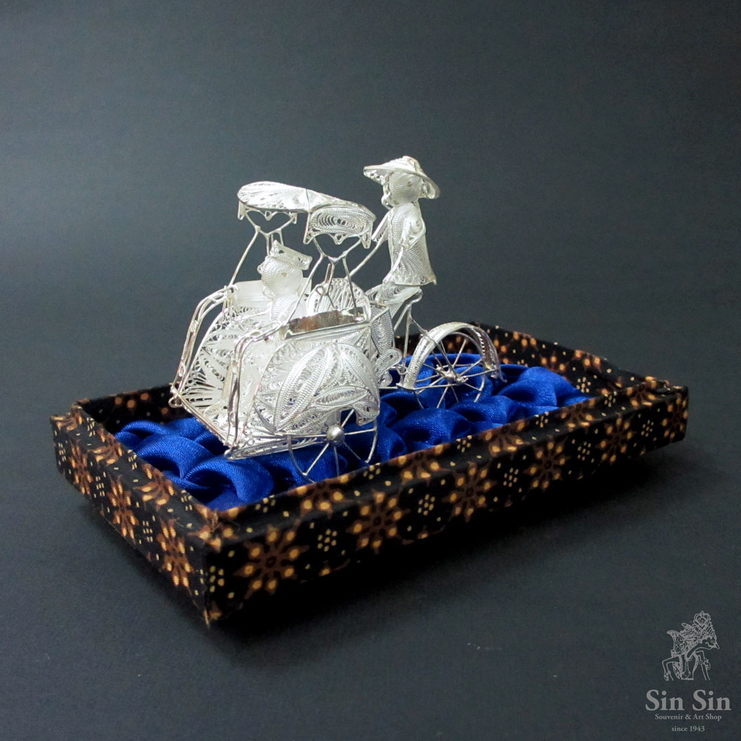 Miniatur Perak Becak